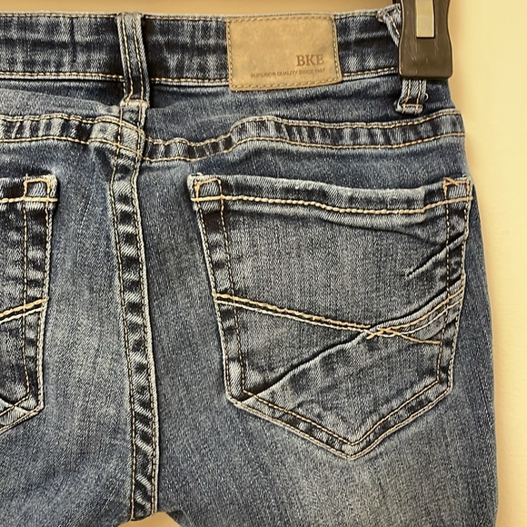 BKE Stella Slim Fit Low Rise Straight Leg Jeans - Picture 8 of 8